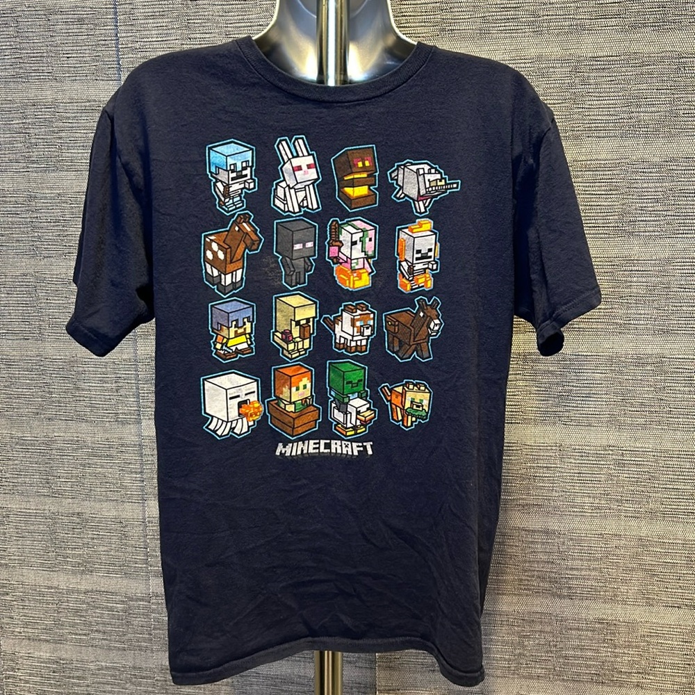 Boy’s XL Navy blue Minecraft t-shirt